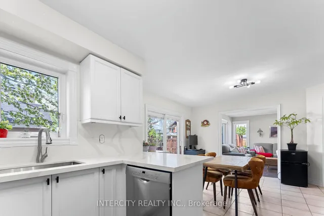 Additional image 40 of 5409 Duchess Crt