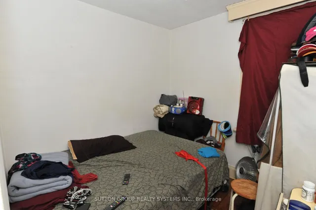 Additional image 20 of 253 Silverthorn Ave