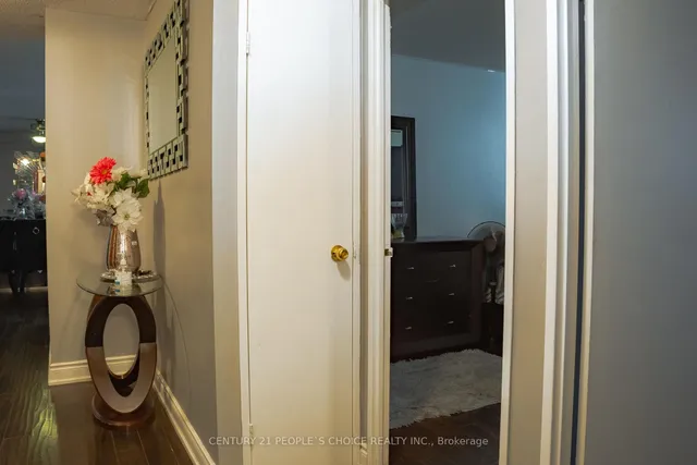 Additional image 16 of 21 Knightsbridge Rd Unit 907