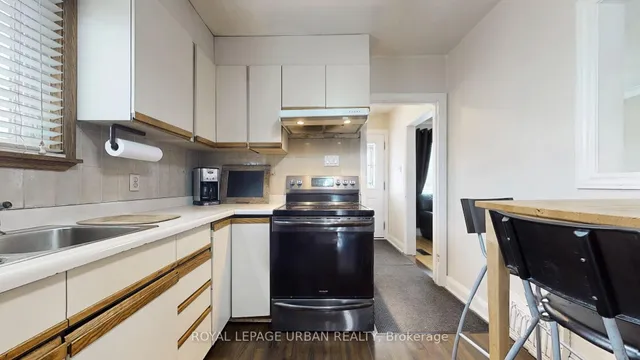Additional image 13 of 61 Binswood Ave