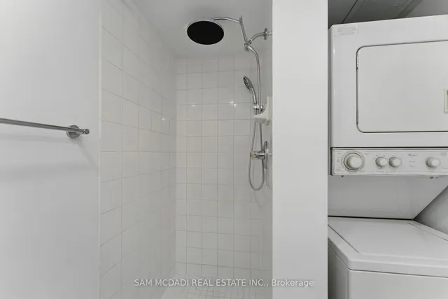 Additional image 16 of 650 Queens Quay Unit 721