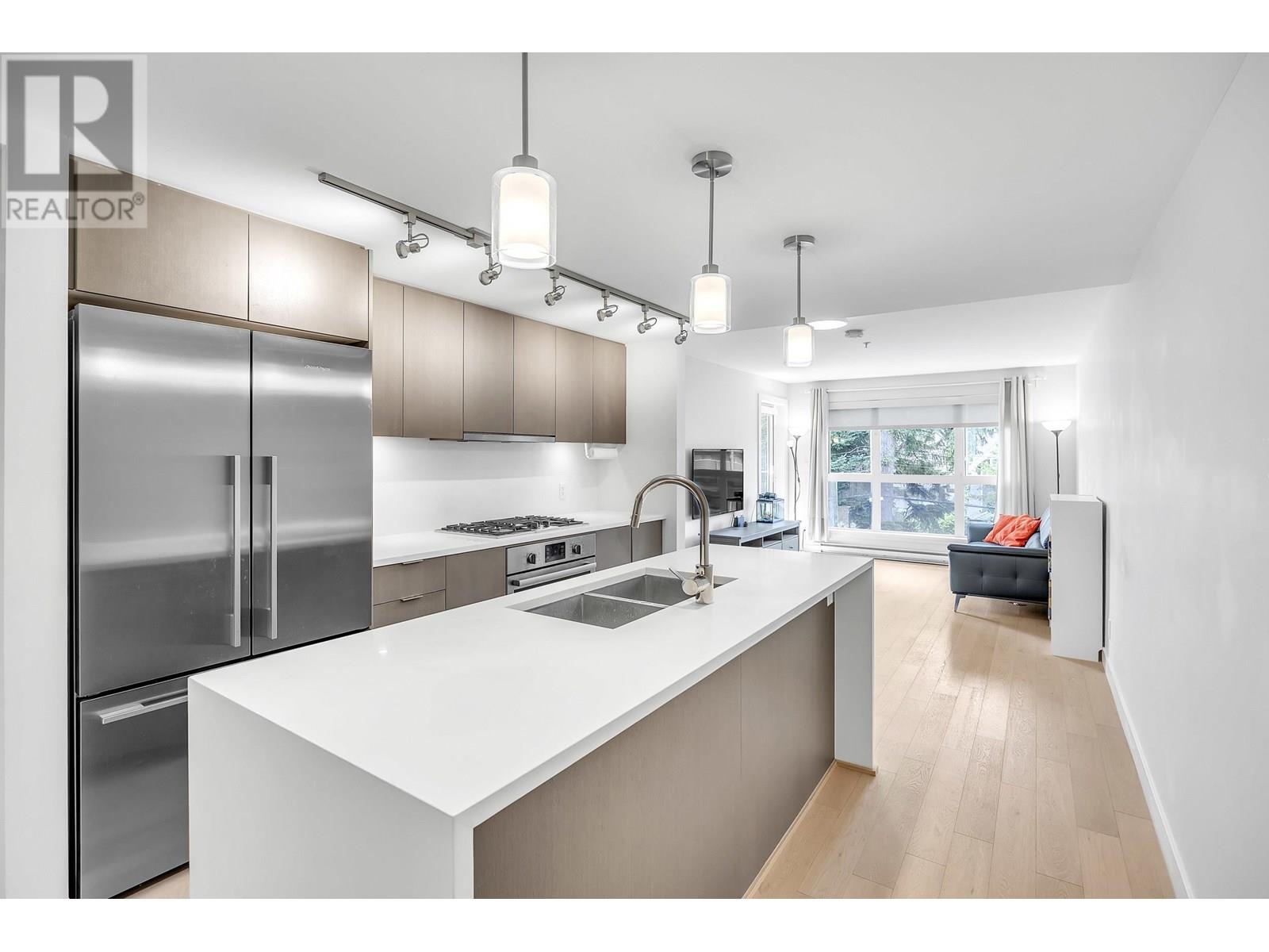 311 5555 DUNBAR STREET|Vancouver, British Columbia V6N1W5