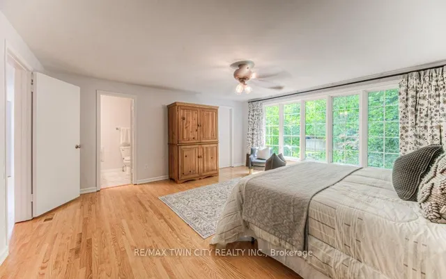 Additional image 32 of 211 RIPPLEWOOD Cres