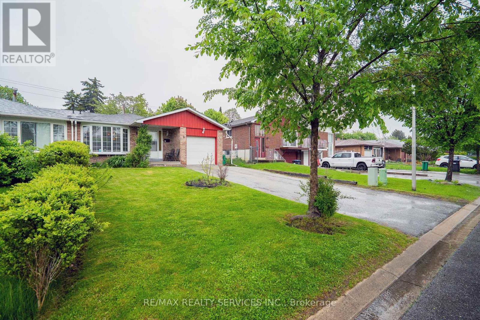 41 MALLARD CRESCENT|Brampton (Central Park), Ontario L6S2T7