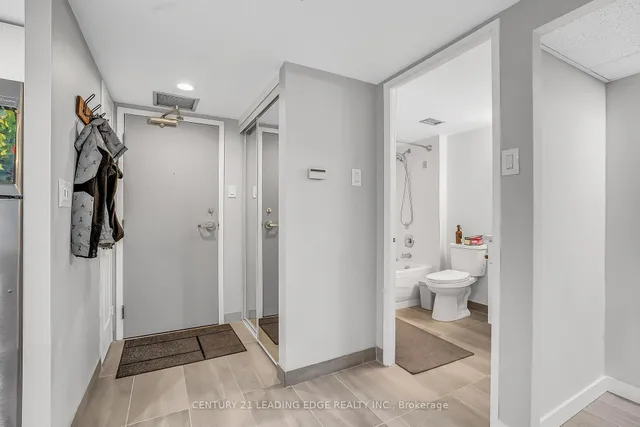 Additional image 11 of 705 King St Unit 805