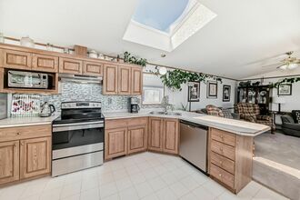 Additional image 5 of 18 Roseglen Drive