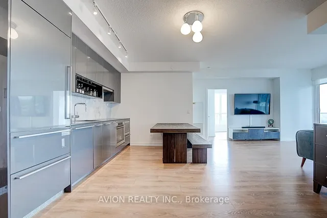 Additional image 18 of 115 Mcmahon Dr Unit 1511