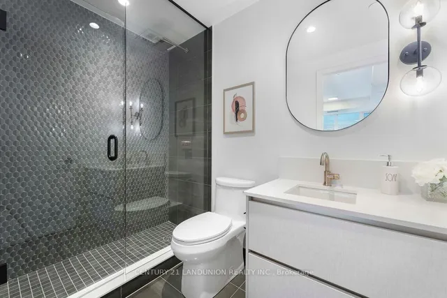 Additional image 11 of 1285 Queen St Unit 210