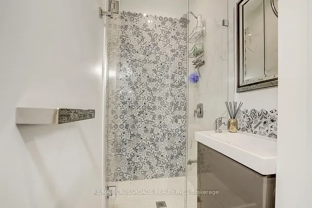 Additional image 40 of 28 Chisholm Ave