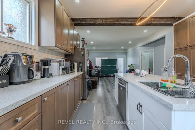 Additional image 5 of 46 East 7th St