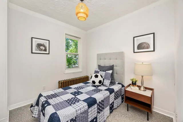 Additional image 16 of 690 Adelaide St