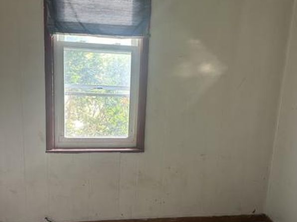 10636 S Avenue M, Chicago, IL 60617