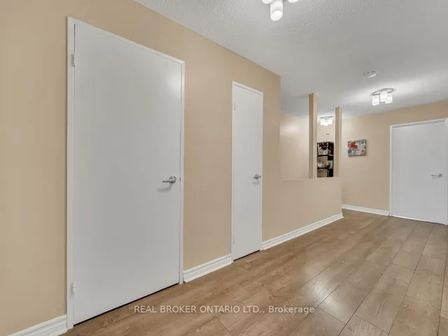 Additional image 22 of 1050 Falgarwood Dr Unit 128