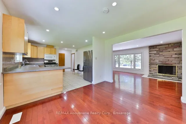 Additional image 17 of 425 Plains Rd