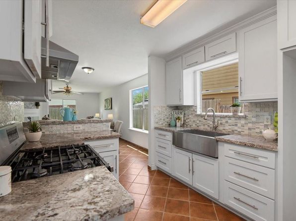 8702 Cold Lake Dr, Houston, TX 77088