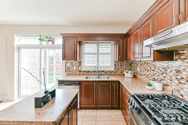 Additional image 19 of 54 GAMSON Cres