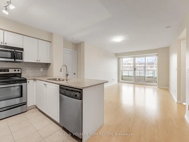 Additional image 7 of 1403 Royal York Rd Unit 1207