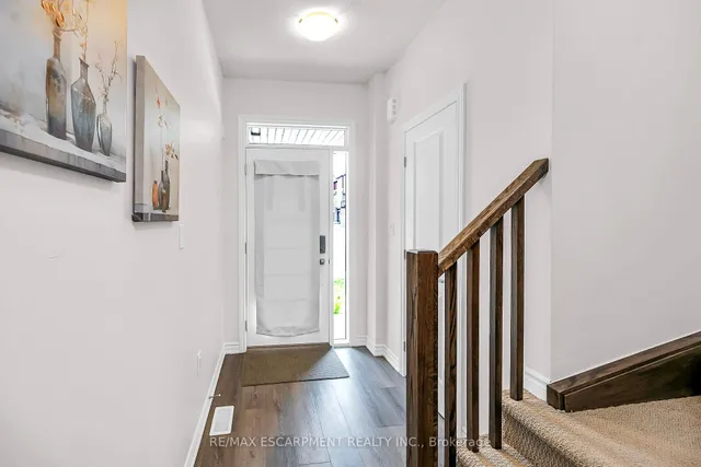 Additional image 25 of 61 SOHO St Unit 13