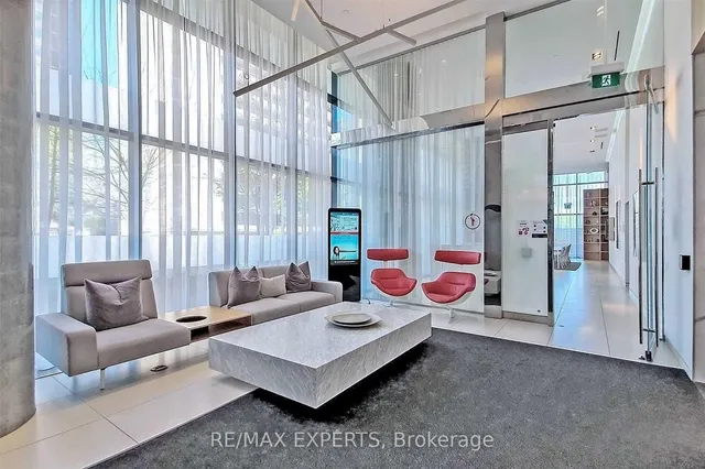 Additional image 17 of 185 Roehampton Ave Unit 501