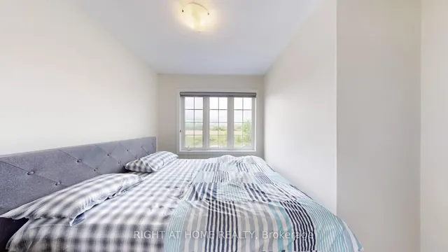 Additional image 30 of 124 Mosaic Dr