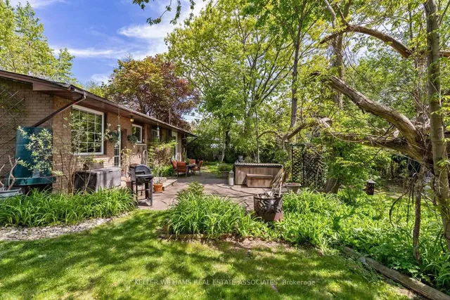 Additional image 23 of 1330 Langdale Cres