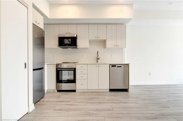 Additional image 7 of 5 Wellington St Unit 1401