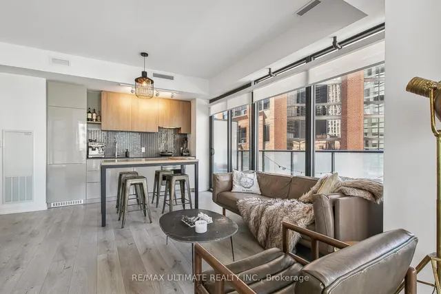 Additional image 12 of 161 Roehampton Ave Unit 601