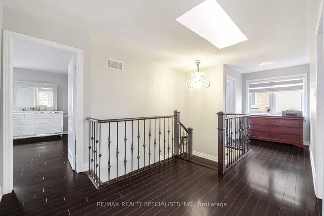 Additional image 21 of 64 Treasure Dr