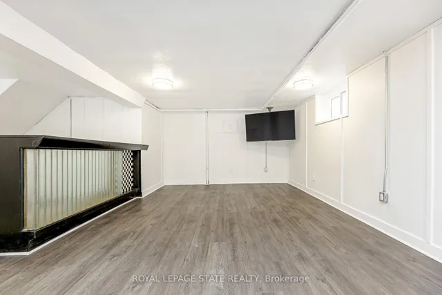 Additional image 35 of 366 Aberdeen Ave