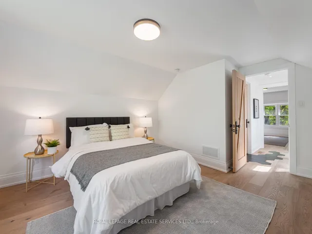 Additional image 33 of 266 Evelyn Ave