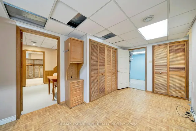 Additional image 34 of 3 Tristan Crt