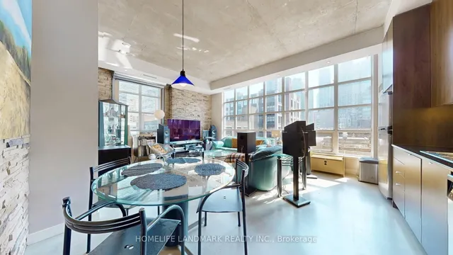 Additional image 17 of 23 Brant St Unit 712