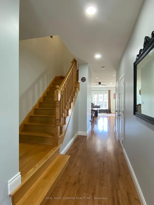 Additional image 3 of 370 Stonehenge Dr Unit 2