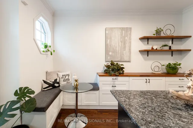 Additional image 17 of 72 Lobo Mews