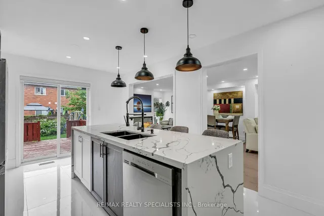 Additional image 15 of 91 Buick Blvd