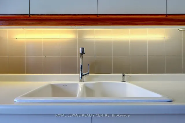 Additional image 24 of 480 Queens Quay W Unit 401W