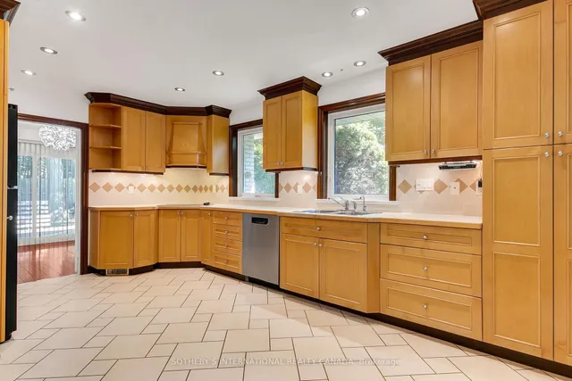 Additional image 19 of 9 Queensborough Cres