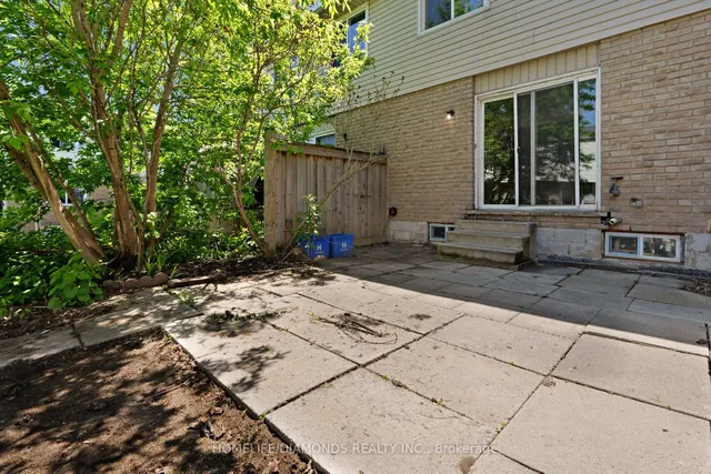 Additional image 34 of 262 KENORA Ave Unit 35