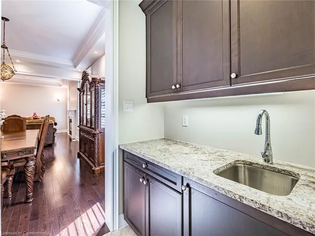 Additional image 18 of 28 Elbern Markell Run