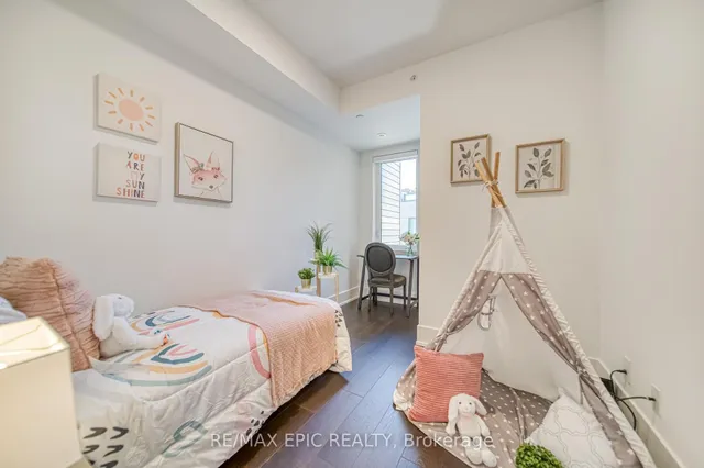 Additional image 29 of 165 Pears Ave Unit TH16