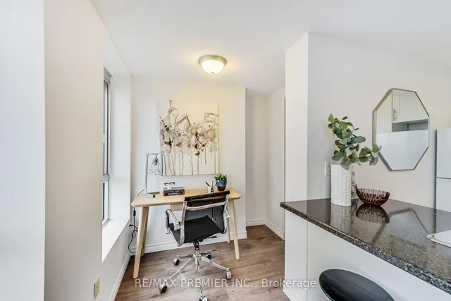 Additional image 18 of 15 Maplewood Ave Unit 1102