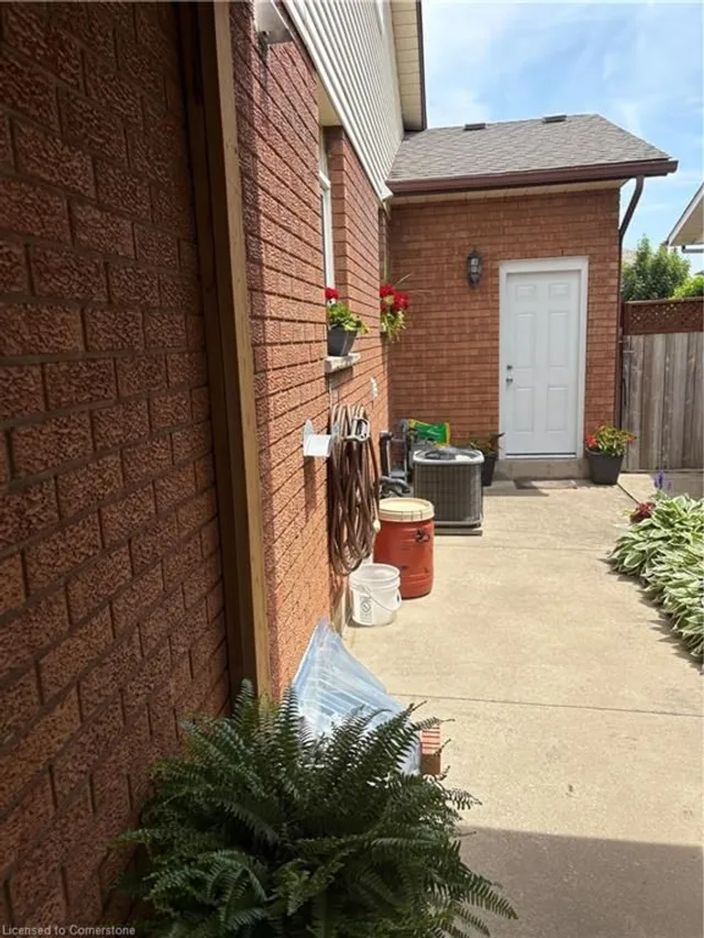 Additional image 20 of 14 Prestige Dr