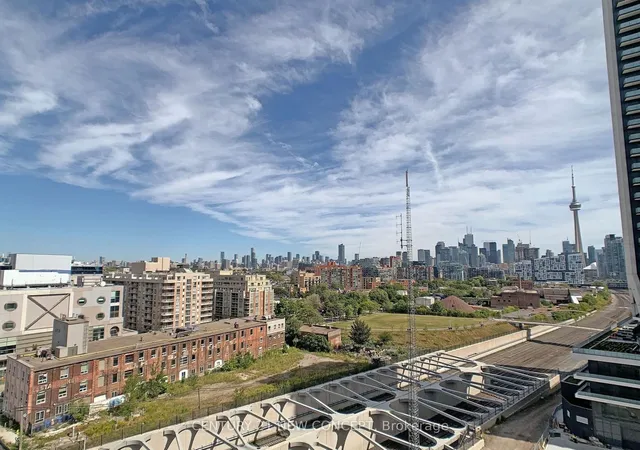 Additional image 17 of 19 Western Battery Rd Unit 1020