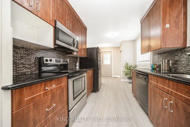 Additional image 17 of 26 Davenport Cres