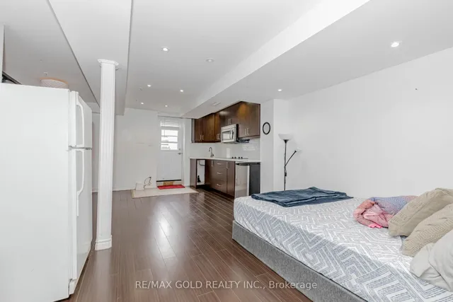 Additional image 28 of 37 Native Landing