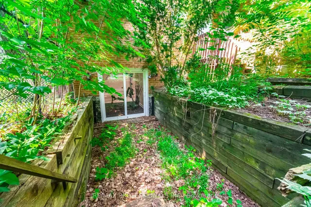 Additional image 40 of 20 Wadsworth Circ