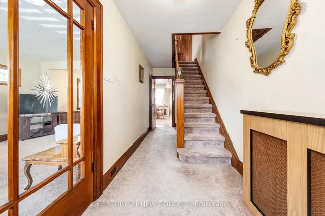 Additional image 10 of 52 Frankdale Ave