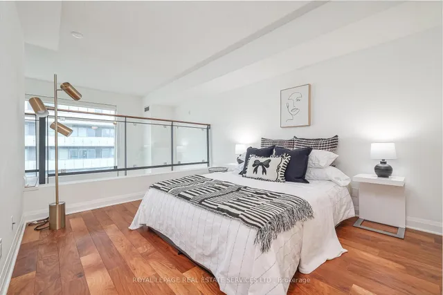 Additional image 38 of 18 Merton St Unit 1106