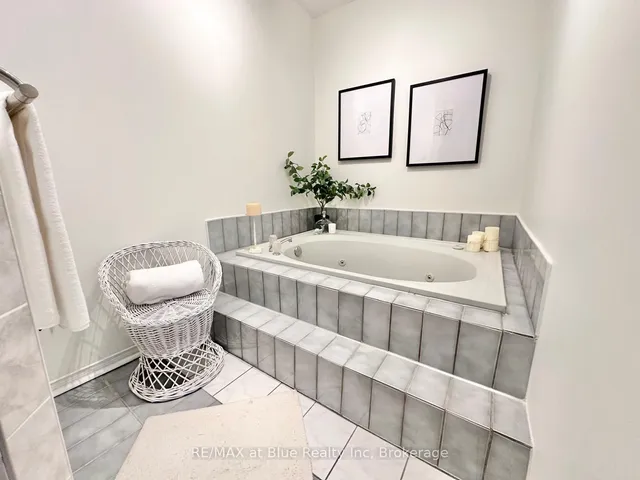 Additional image 23 of 8 Stornwood Crt