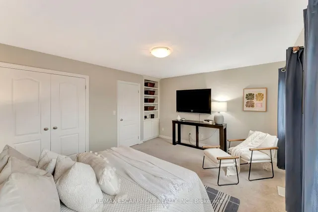 Additional image 20 of 993 REIMER Common